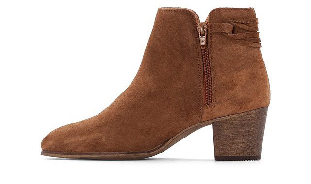 Botas em pele