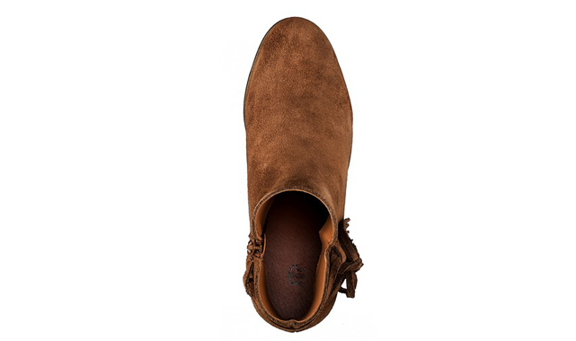 Botas em pele